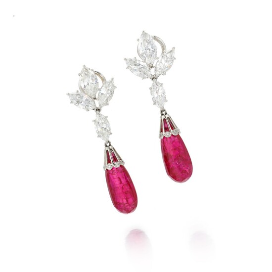 Pair of ruby and diamond earrings (Paio di orecchini in diamanti e rubini)