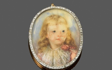 Pendentif miniature. Angleterre XIXe siècle. Belle miniature ovale sur ivoire représentant un enfant aux cheveux...