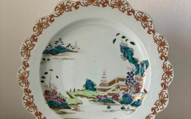 Plate - Famille rose - Porcelain - Rare Lobbed- China - Qianlong (1736-1795)