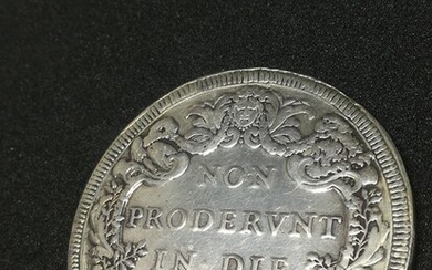 Pontifical State - Innocent XI - Piastra 1682 - Silver