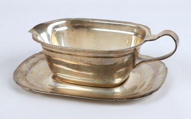 Reed & Barton sterling silver sauce boat, 10.09 TO