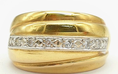 Ring - 18 kt. Yellow gold Diamond