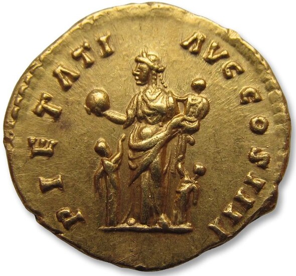Roman Empire - AV gold aureus Antoninus Pius - rare & scarce variety with draped/cuirassed bust - Rome mint 159-160 A.D. - PIETATI AVG COS IIII - Gold