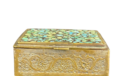 绿松石银饰品盒 SILVER TRINKET BOX WITH TURQUOISE