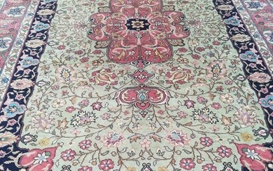 Tabriz - Carpet - 295 cm - 195 cm