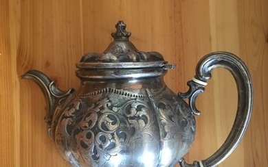 Teapot (1) - .800 silver - Italy - Early 20th century