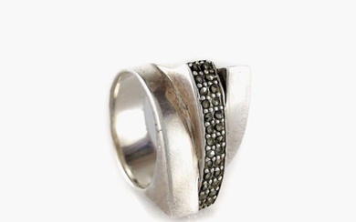 Vintage Sterling Silver Marcasite Modernist Statement Ring size 6.5 Asymmetrical