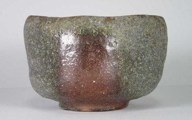 chawan, Tea bowl - Ceramic - Takeshi Nishiura - Echizen Keramik Chawan, Holzofenbrand mit sehr gelungenem natürlichem Aschanflug, Wakitani Ofen - Japan - Shōwa period (1926-1989)
