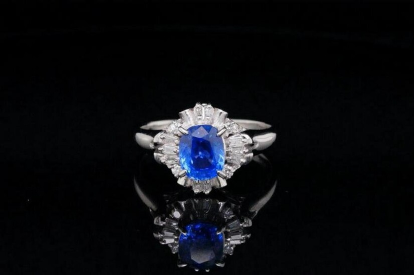 1.25ct Blue Sapphire and Platinum Ring W/Diamonds