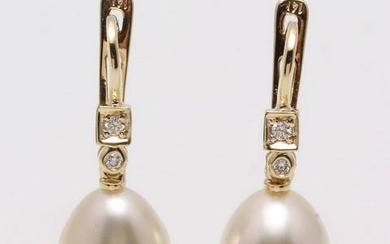 14 kt Yellow Gold - 10x11mm Champagne Golden South Sea Pearls - Earringsn - 0.07 ct