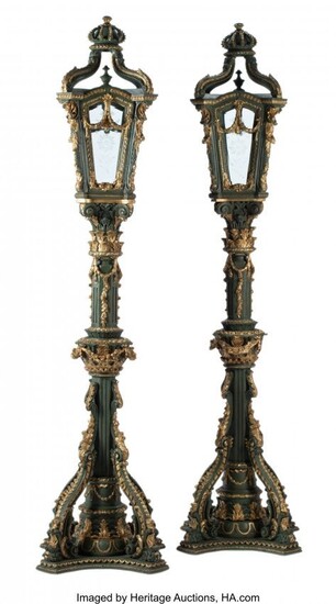 61076: A Pair of Venetian Renaissance-Style Carved, Pai