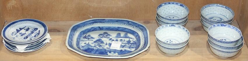 (Lot of 18) A group of Chinese blue and white dish