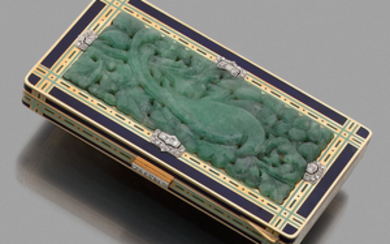 CHAUMET ART DCO BEAUTIFUL BEAUTY BOX An Art Deco jade,...
