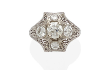 A diamond and platinum ring,, circa 1915