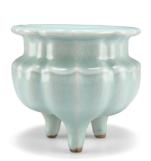 A CHINESE CELADON TRIPOD CENSER, of ribbed shouldered