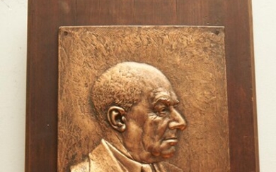 A COPPER RELIEF PROFILE OF A MAN ON A WOODEN SUPPORT, 40 X 29 CM (IMAGE), LEONARD JOEL LOCAL DELIVERY SIZE: SMALL