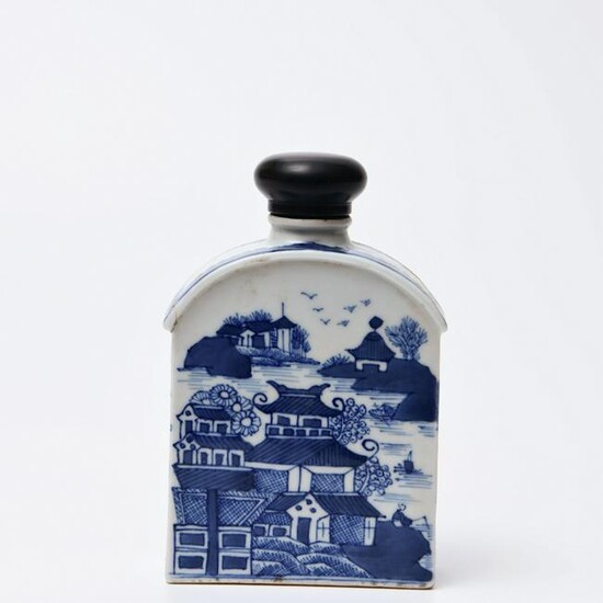 A Chinese Blue and White Landscape Porcelain Wine Pot