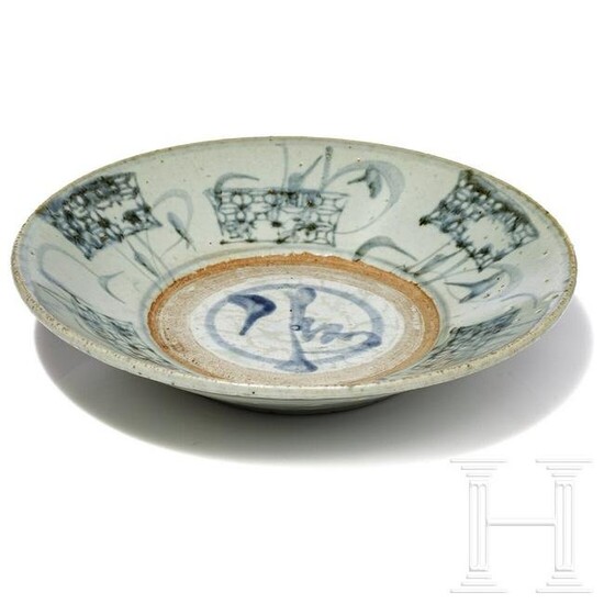 A Chinese bowl, Ming Dynasty, 15th - 16th century