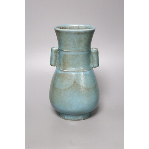 A Chinese crackle glaze arrow vase, height 22cm