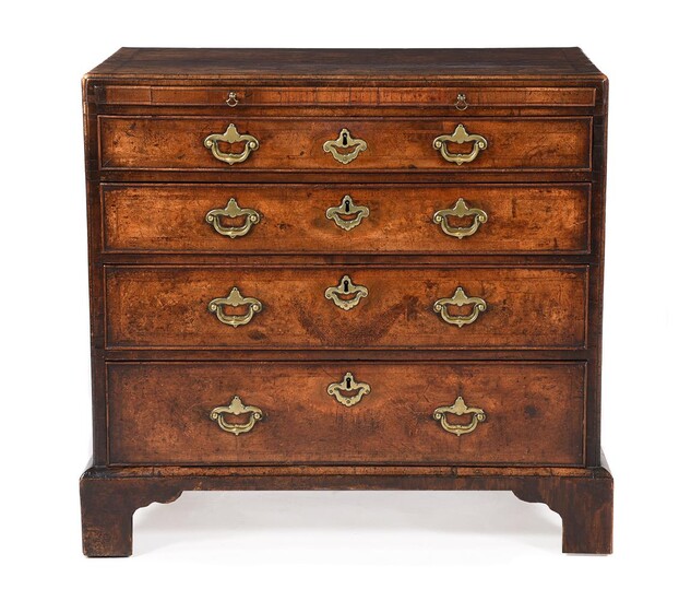A GEORGE II BURR WALNUT CHEST OF DRAWERS, SECOND QUARTER 18TH CENTURY