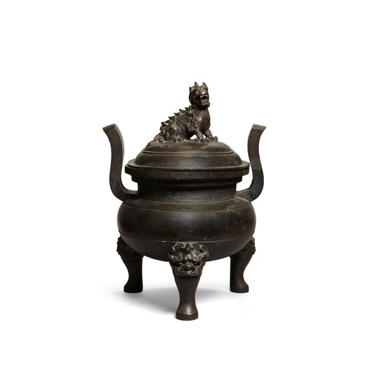 A LARGE BRONZE TRIPOD INCENSE BURNER AND COVER