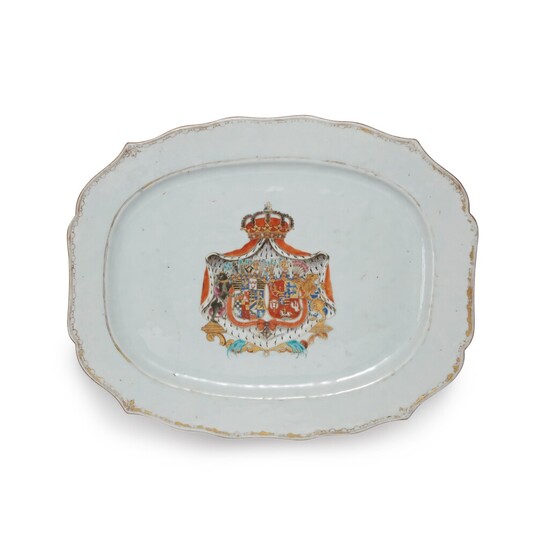 A Rare Large Chinese Export Princely Armorial Serving Dish for the German Market Qing Dynasty, Qianlong Period, Circa 1750 | 清乾隆 約1750年 粉彩紋章圖菱口長方盤