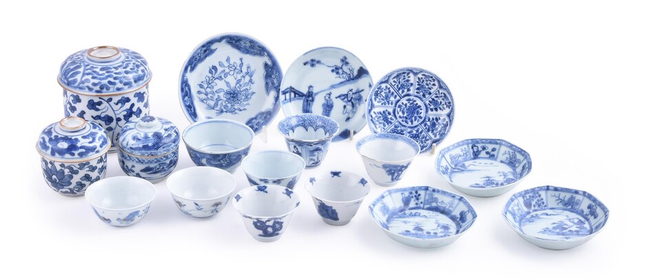 A group of various blue and white tea wares