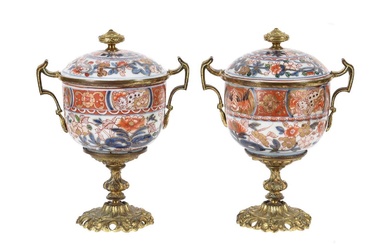 A pair of late 19th century Samson porcelain and gilt metal ...