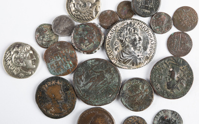 A small and mixed lot ancient coins incl. 2 larger...
