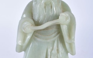 AN EARLY 20TH CENTURY CHINESE CARVED GREEN JADE FIGURE OF AN IMMORTAL Late Qing/Republic. 17 cm x 7
