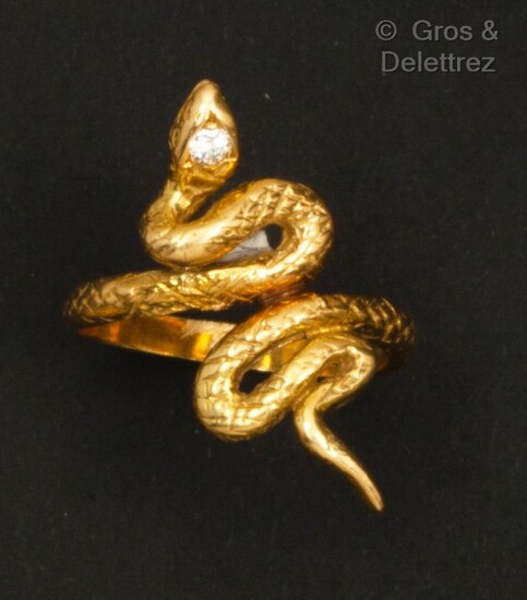 Bague « Serpent » en or jaune guilloché,... - Lot 76 - Gros & Delettrez