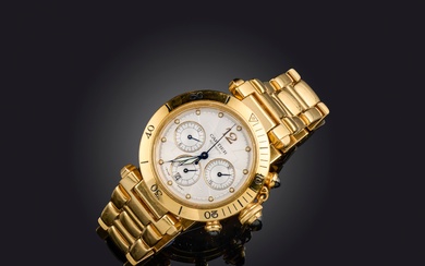 Cartier, montre-bracelet chronographe 'Pasha de Cartier' en or 18ct pour homme, réf. 2111, cadran guilloché...