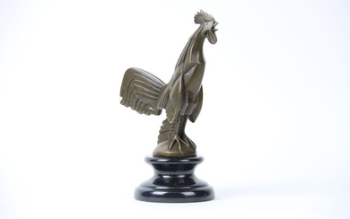 Casimir BRAU (XXe siècle), Coq chantant, reproduction en bronze sur socle en marbre, signature sur...