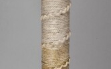 Contre-pointeDébut du 20e s., poignée enroulée de textile avec pommeau en forme de nœud, trame...