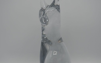 Daum France : Sculpture, Chat assis, épaisse masse de cristal clair coulé moulé, signée à...