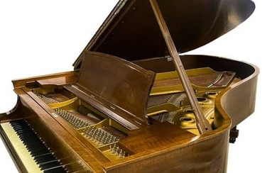 EXCELLENT CONCERT SOUND GRAND PIANO STEINWAY & SONS L 5'10'' 5'10'' Steinway & Sons grand piano.