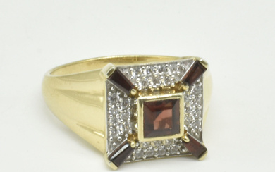 Gold plated Sil Garnet Cz(2.1ct) Ring