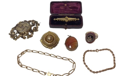 Group of antique jewellery to include three Victorian brooches, cabochon garnet and purple hardstone ring in gold mount, Victorian agate locket and two 9ct gold bracelets