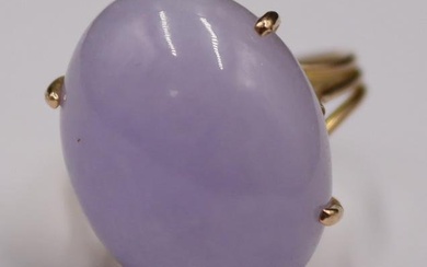 JEWELRY. 14kt Gold and Lavender Jade Ring.