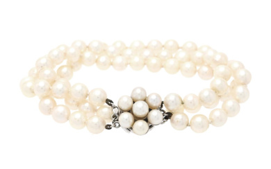 Jewellery Pearl bracelet PEARL BRACELET, 3-row, cultured pearls, approx. 5,...