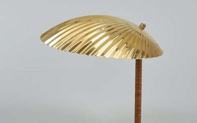 PAAVO TYNELL. A table lamp, model 5321 “The shell” for Taito mid 20th century.
