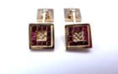 PAIR OF 14K FRENCH YELLOW GOLD RUBY CUFFLINKS