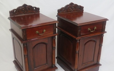 Pair of Edwardian style mahogany bedside cabinets with friez...