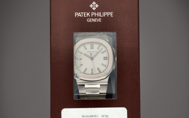 Patek Philippe Nautilus, Reference 5711/1A-011 | A stainless steel service...
