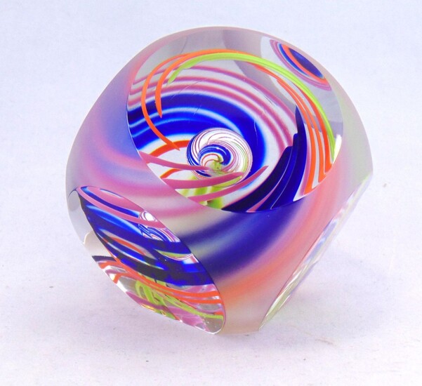 Pavel Havelka art glass paperweight
