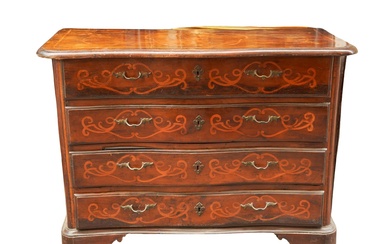 Piemontese chest of drawers