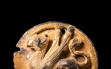 SCYTHIAN GILDED MEDALLION DEPICTING A GRIFFIN WITH INLAID EYES