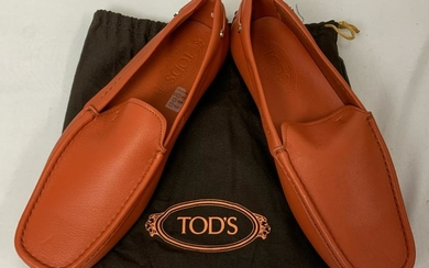 TOD'S NEW GOMMINI ORANGE LEATHER DRIVING SHOES 9