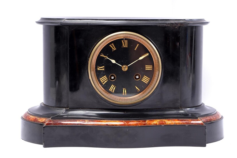 (-), Table pendulum in black marble case with...