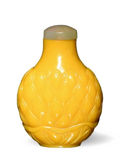 Yellow Peking Glass Snuff Bottle, Lotus Design